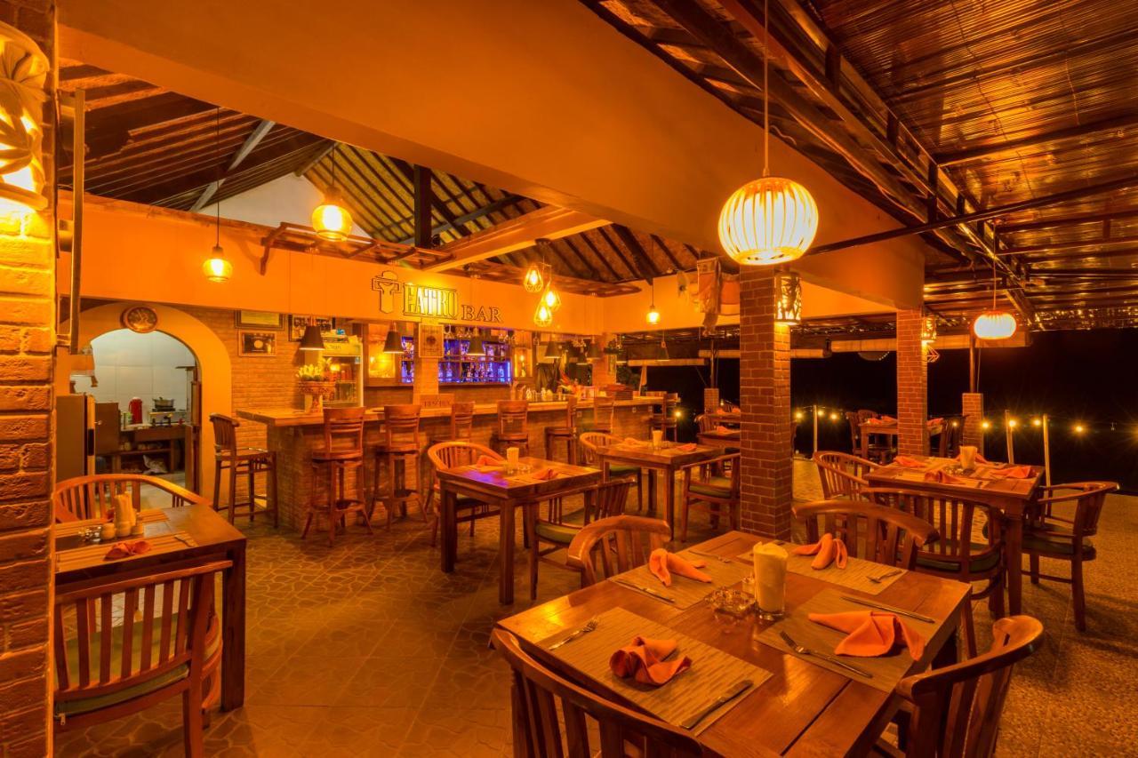 Amed Beach Resort Luaran gambar